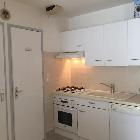 Maison A La Griere Avec Jardin Privatif Et Parking, Proche - Fr-1-22-180