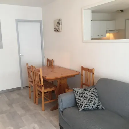 Semesterbostad Maison A La Griere Avec Jardin Privatif Et Parking, Proche - Fr-1-22-180