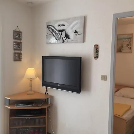 Maison A La Griere Avec Jardin Privatif Et Parking, Proche - Fr-1-22-180 Ferienhaus