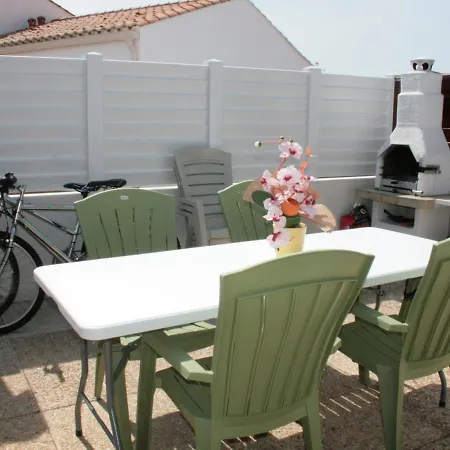 Maison A La Griere Avec Jardin Privatif Et Parking, Proche - Fr-1-22-180 Ferienhaus