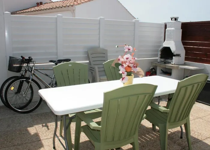 Maison A La Griere Avec Jardin Privatif Et Parking, Proche - Fr-1-22-180 Ferienhaus